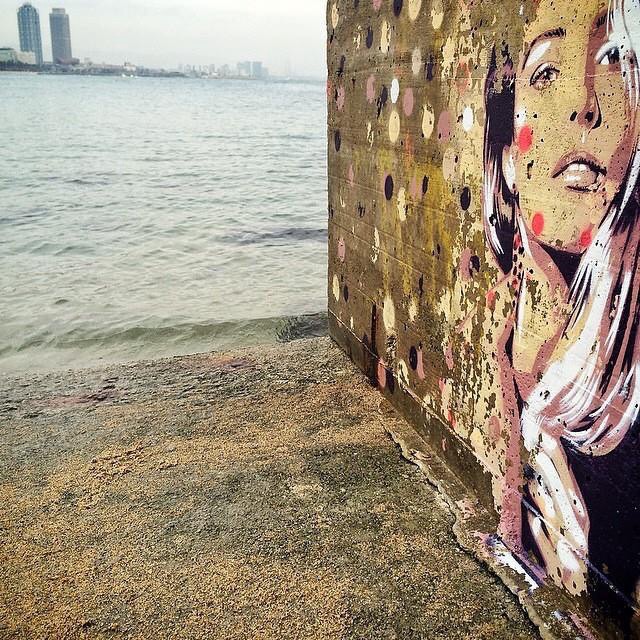 Imagen a la orilla del mar