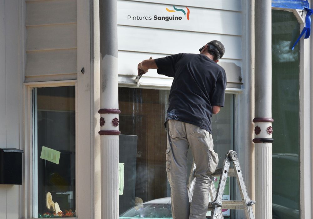 Pintura de exteriores para madera.