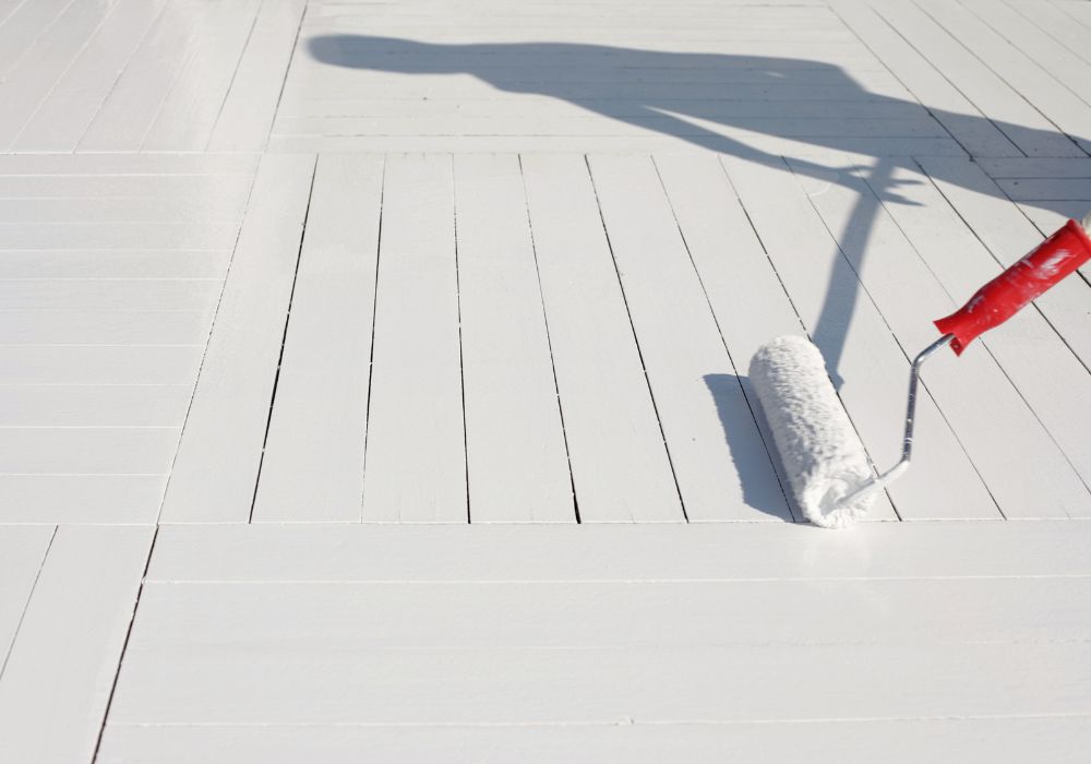 pintura de suelos de madera: técnica y productos.